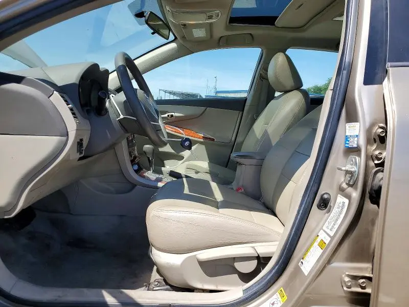 2010 TOYOTA COROLLA XLE  