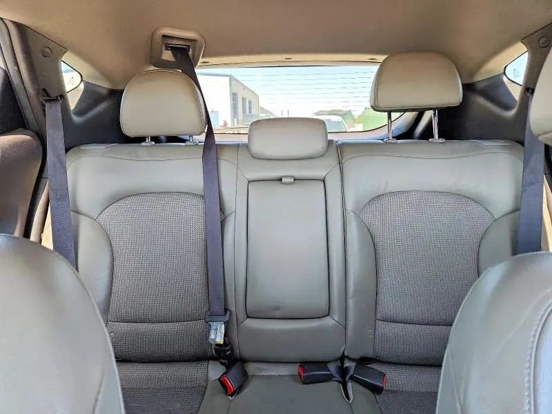 2015 HYUNDAI TUCSON SE  