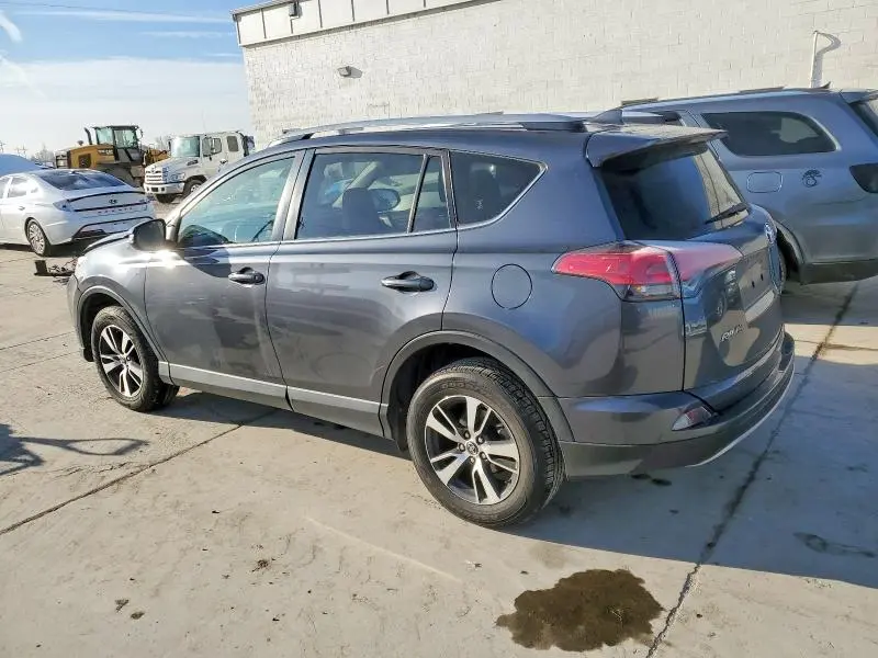 2017 TOYOTA RAV4 XLE  