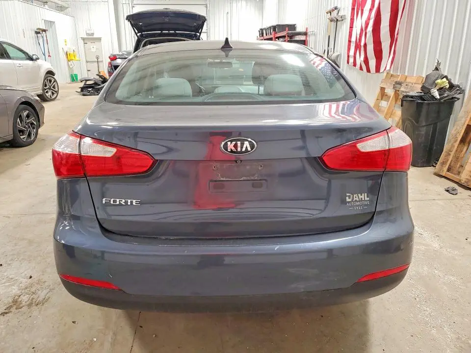2016 KIA FORTE LX  