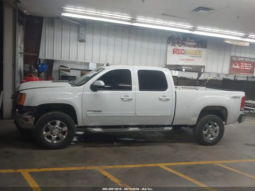 2013 GMC SIERRA 2500HD SLT