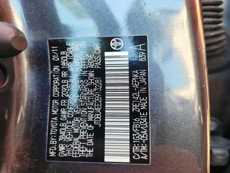 2011 TOYOTA COROLLA LE  