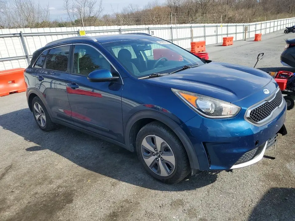2018 KIA NIRO LX  