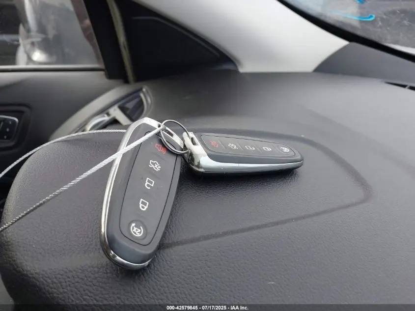2019 FORD ESCAPE TITANIUM