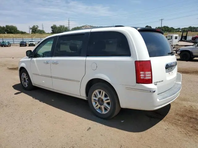 2010 CHRYSLER TOWN & COUNTRY LIMITED  