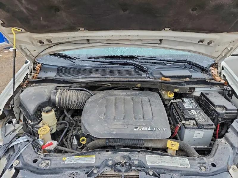 2011 CHRYSLER TOWN & COUNTRY TOURING  