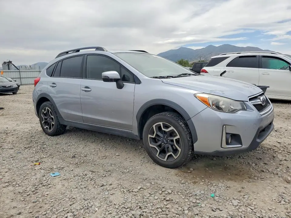2016 SUBARU CROSSTREK LIMITED  