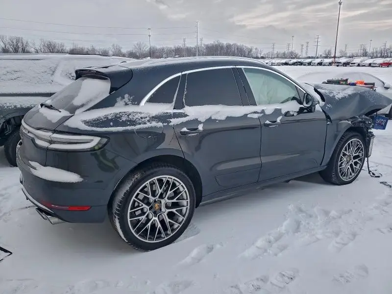 2021 PORSCHE MACAN TURBO  