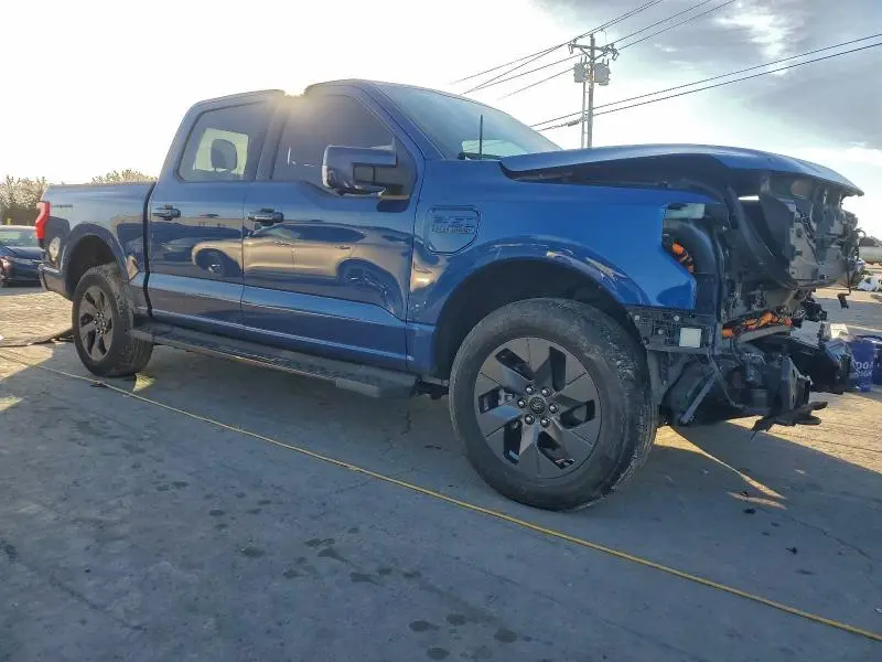 2022 FORD F150 LIGHTNING PRO  