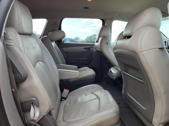 2014 CHEVROLET TRAVERSE LT  