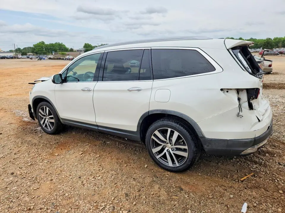 2018 HONDA PILOT TOURING  