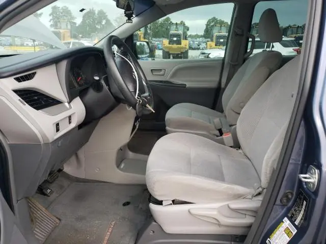 2016 TOYOTA SIENNA   