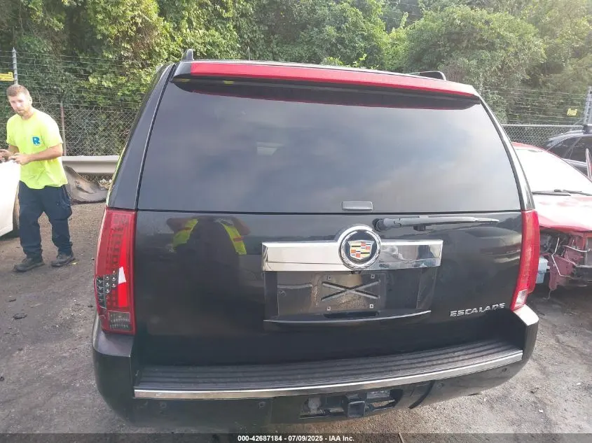 2014 CADILLAC ESCALADE ESV LUXURY