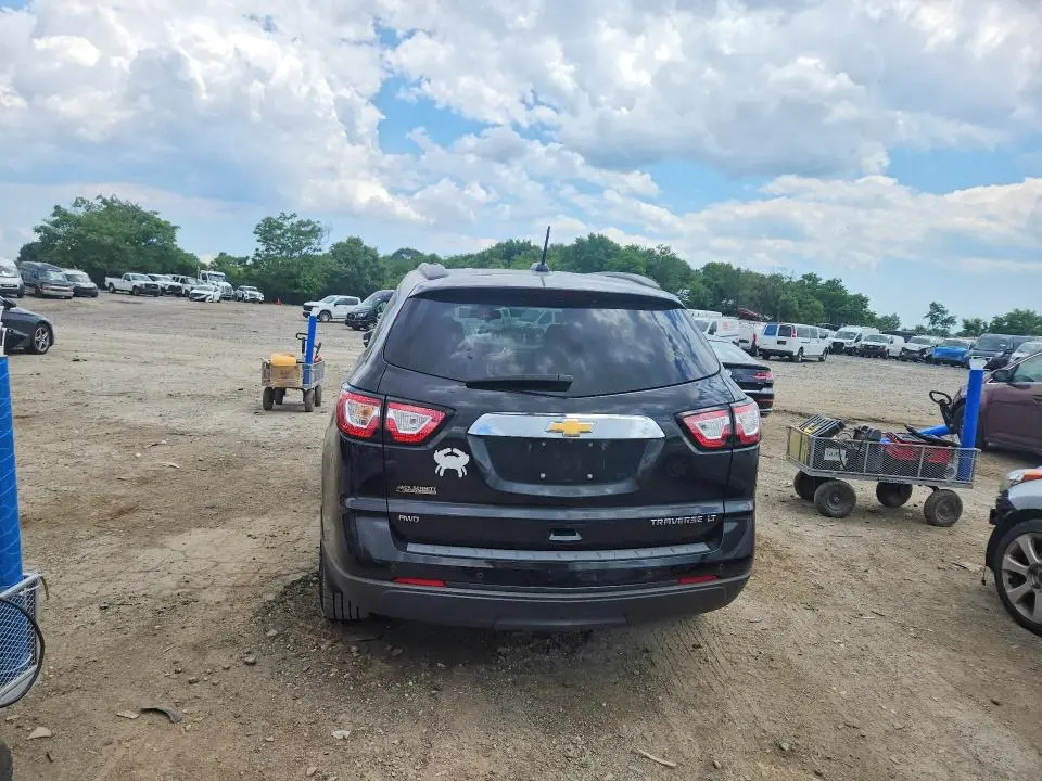 2016 CHEVROLET TRAVERSE LT  