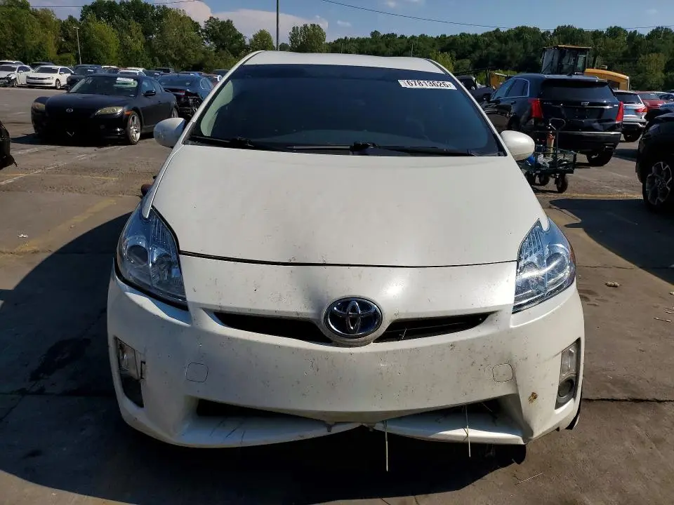 2011 TOYOTA PRIUS TWO  