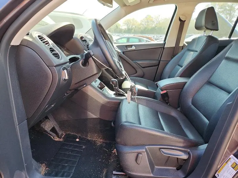 2016 VOLKSWAGEN TIGUAN S  