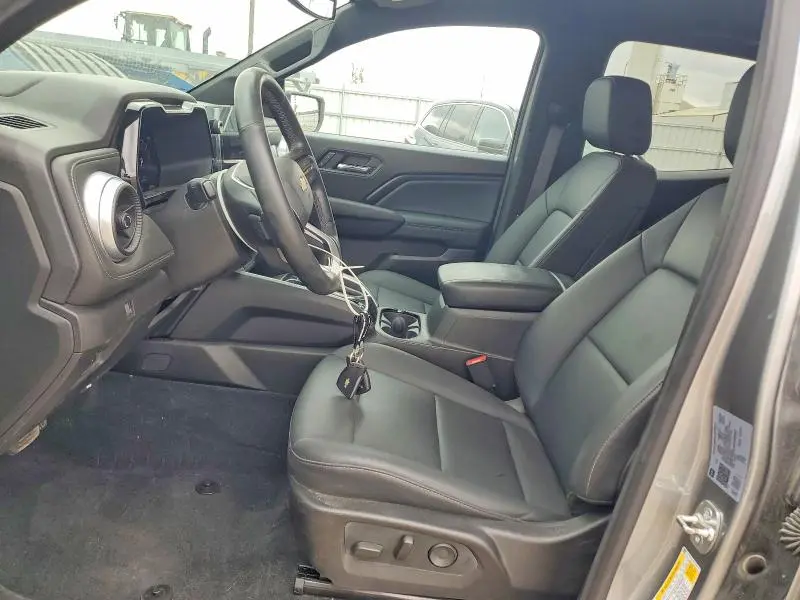 2024 CHEVROLET COLORADO LT  