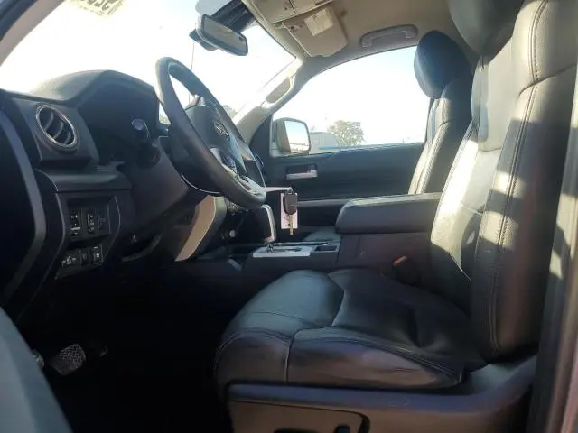 2019 TOYOTA TUNDRA CREWMAX SR5  