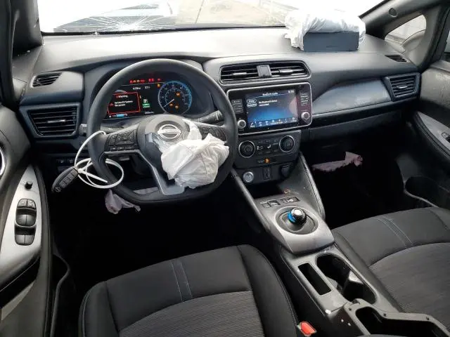 2025 NISSAN LEAF S