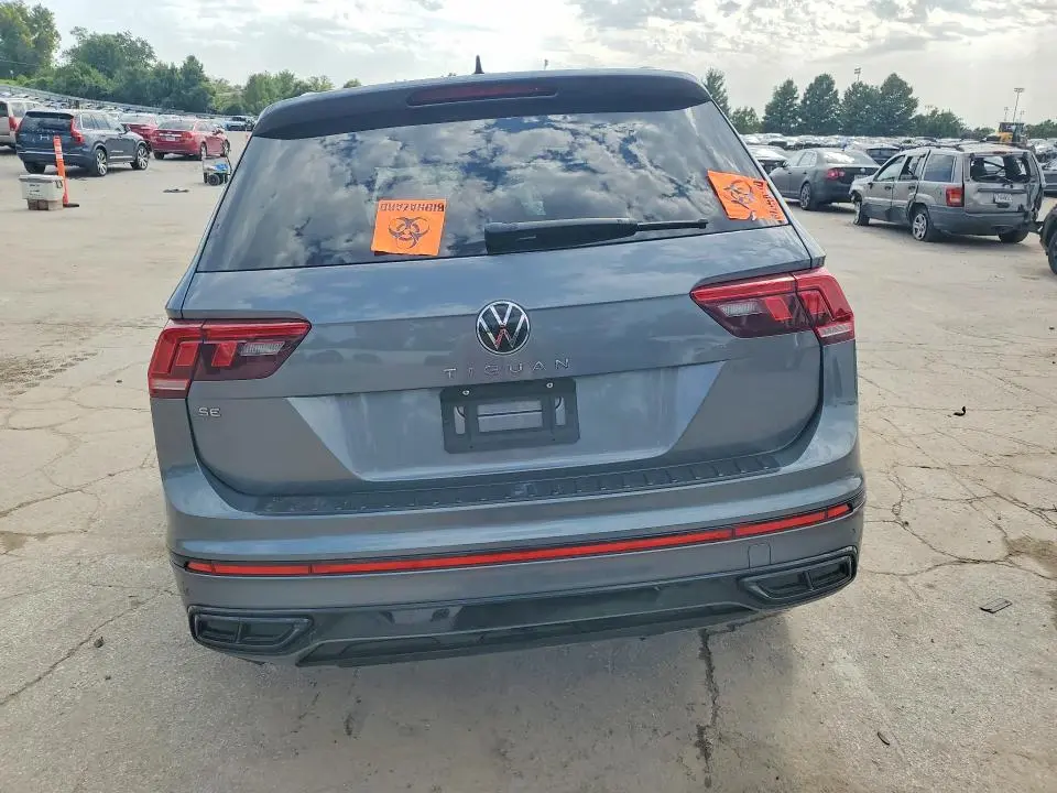 2023 VOLKSWAGEN TIGUAN SE R-LINE BLACK  