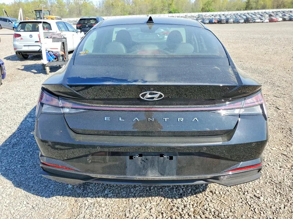 2022 HYUNDAI ELANTRA LIMITED  