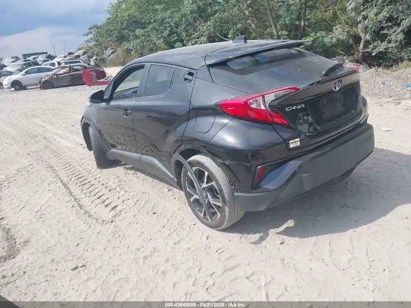 2021 TOYOTA C-HR XLE