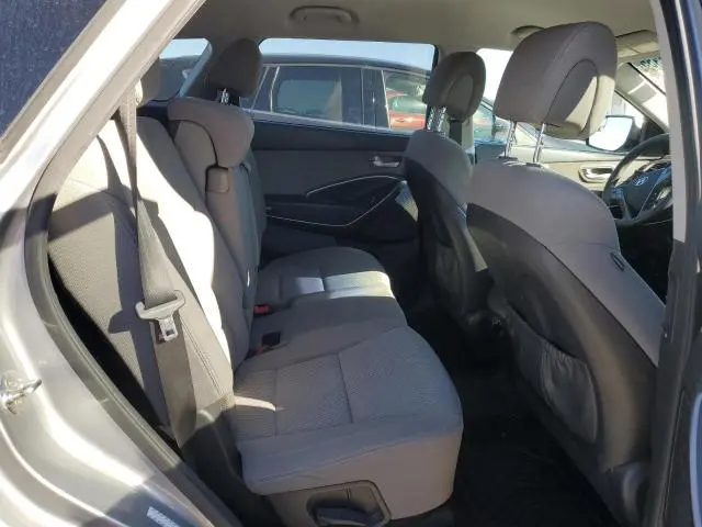 2017 HYUNDAI SANTA FE SE  