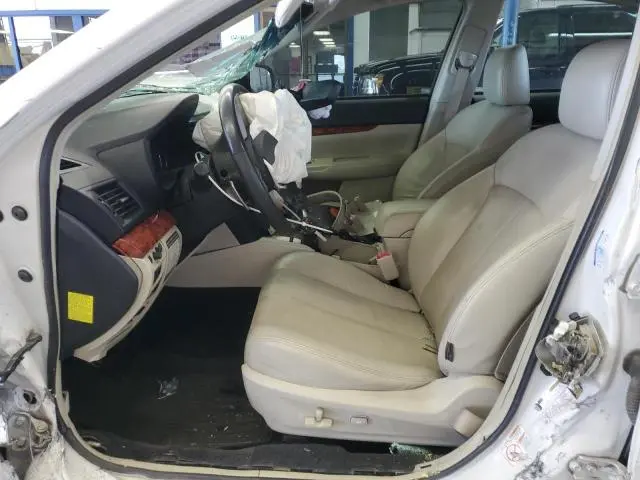 2010 SUBARU LEGACY 2.5I LIMITED  