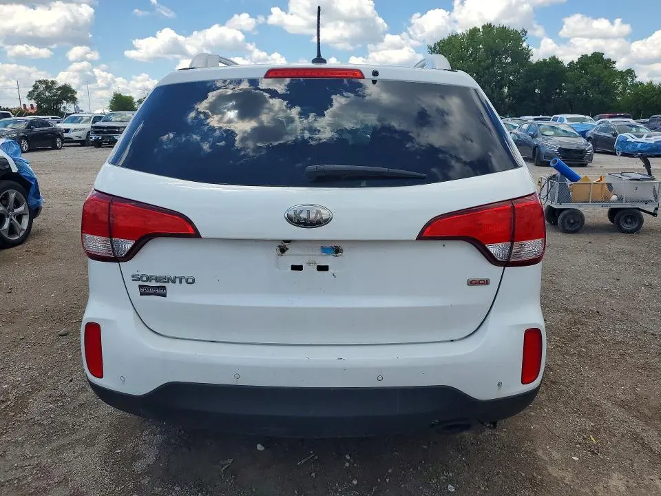 2014 KIA SORENTO LX  