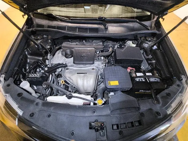 2014 TOYOTA CAMRY SE  