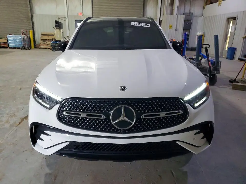 2026 MERCEDES-BENZ GLC 300 4MATIC  