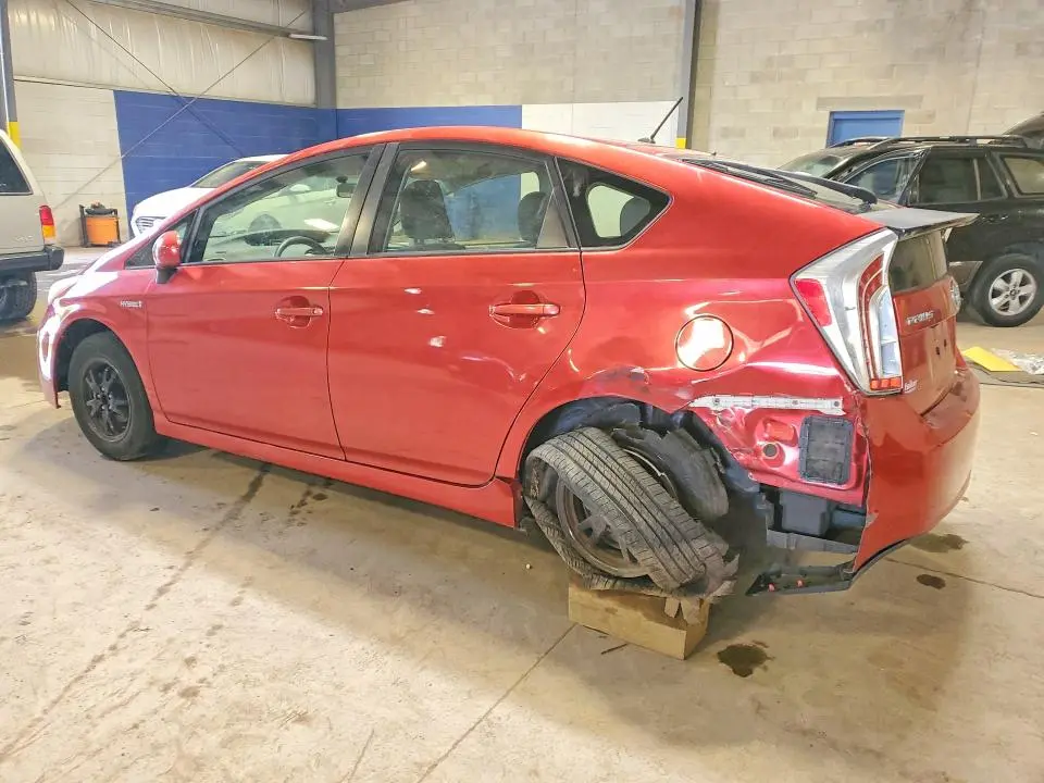 2012 TOYOTA PRIUS TWO  