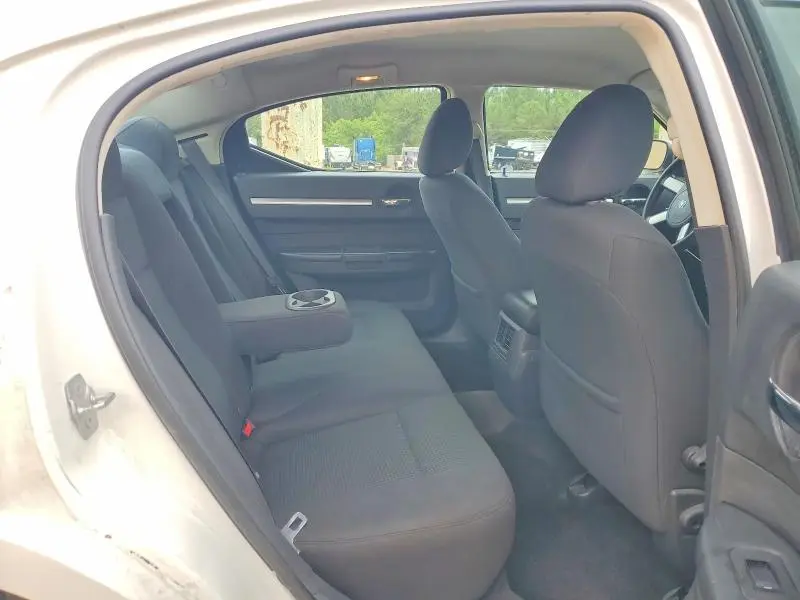 2010 DODGE CHARGER SXT  