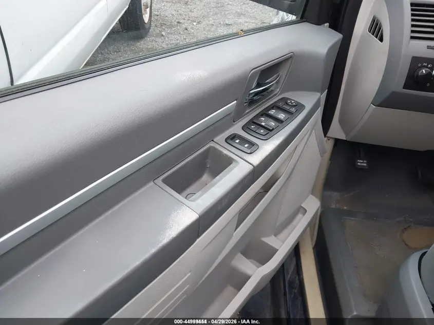 2010 DODGE GRAND CARAVAN SE
