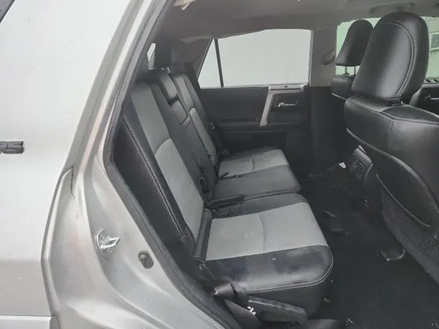 2018 TOYOTA 4RUNNER SR5  