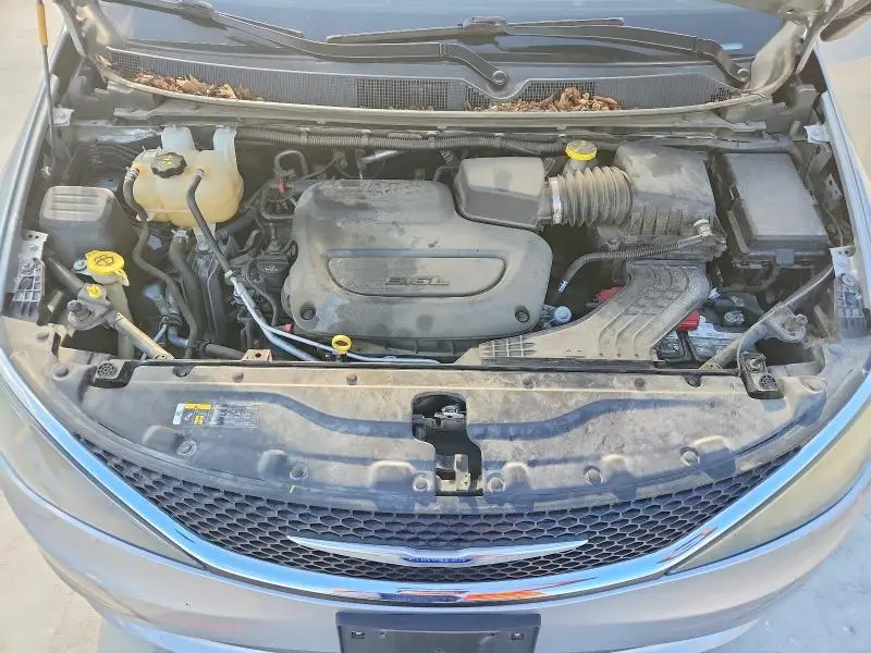 2020 CHRYSLER VOYAGER LXI  