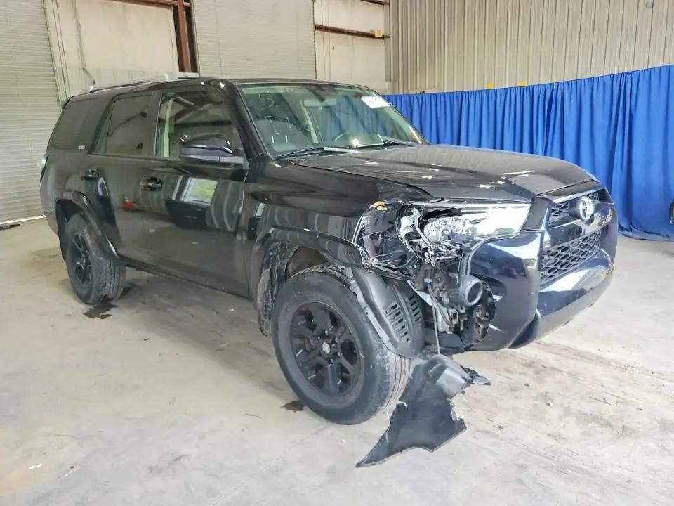 2018 TOYOTA 4RUNNER SR5  