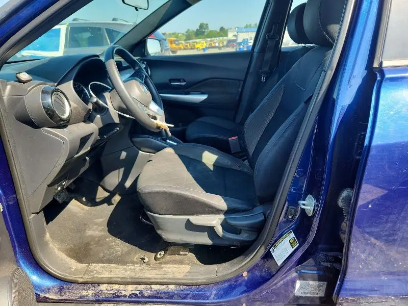 2018 NISSAN KICKS SV  