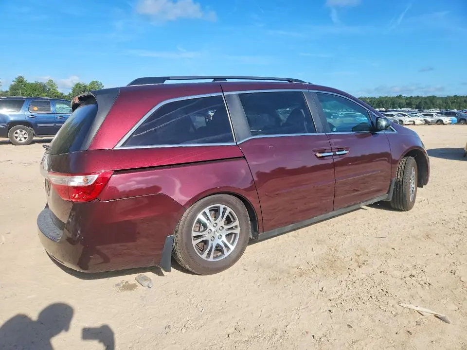 2011 HONDA ODYSSEY   