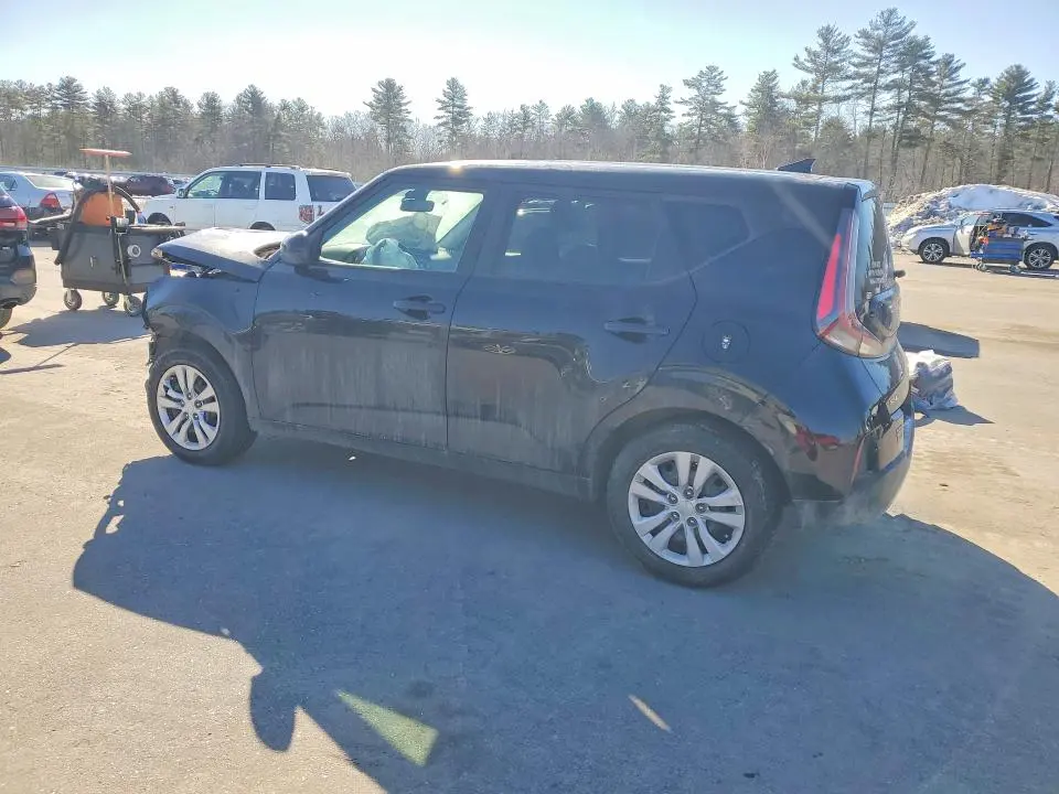 2023 KIA SOUL LX  