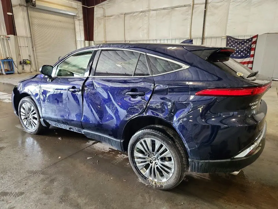 2021 TOYOTA VENZA LIMITED  