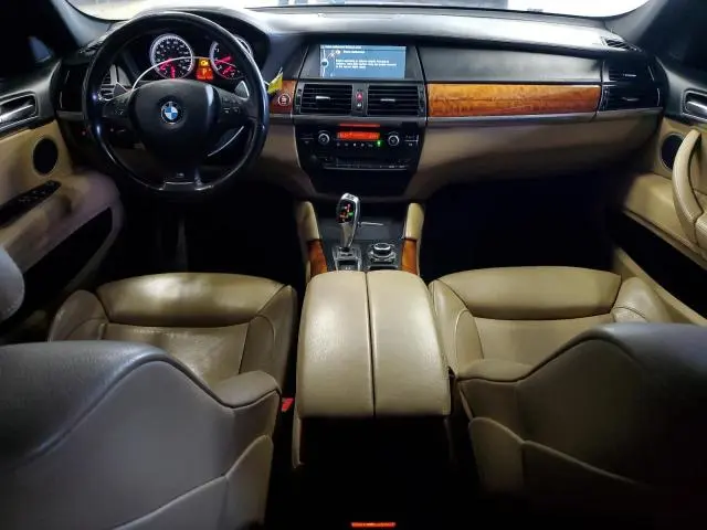 2011 BMW X6 M