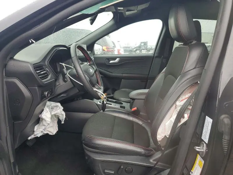 2025 FORD ESCAPE ST LINE  