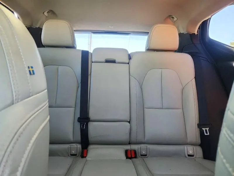 2019 VOLVO XC40 T5 INSCRIPTION  