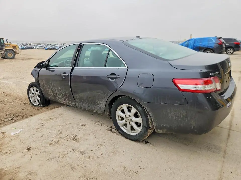 2011 TOYOTA CAMRY LE  