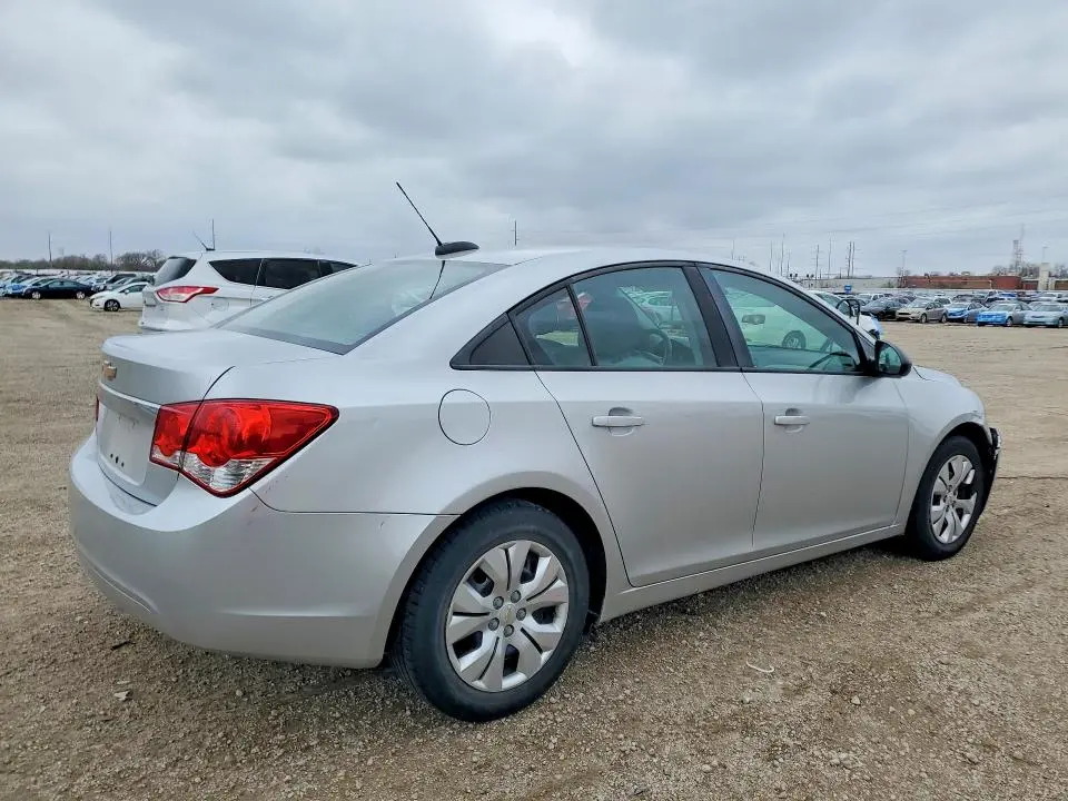 2015 CHEVROLET CRUZE LS  