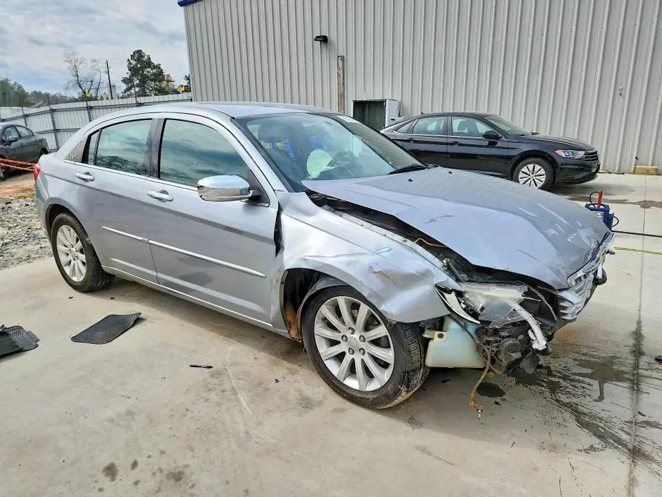 2013 CHRYSLER 200 LIMITED  