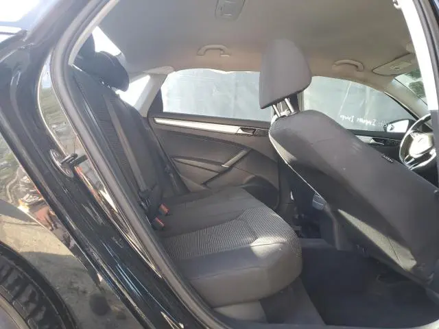 2016 VOLKSWAGEN PASSAT S  