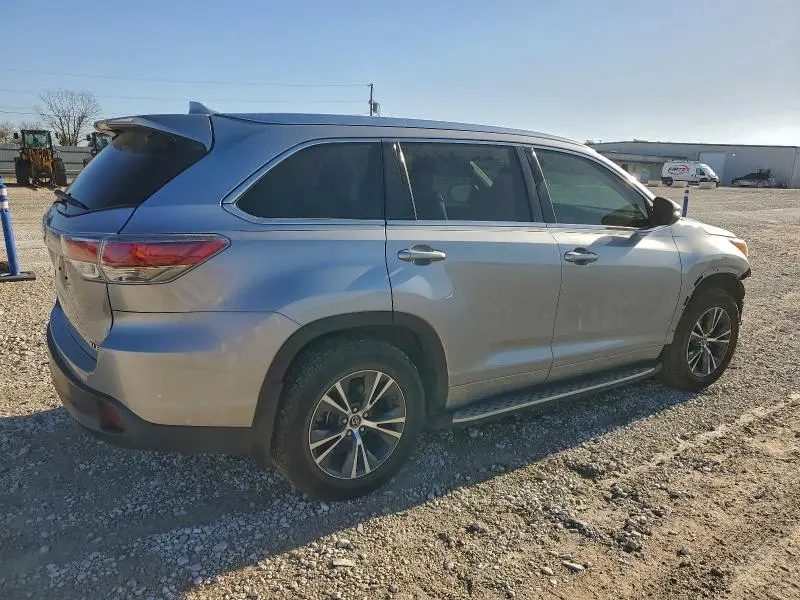 2016 TOYOTA HIGHLANDER XLE  