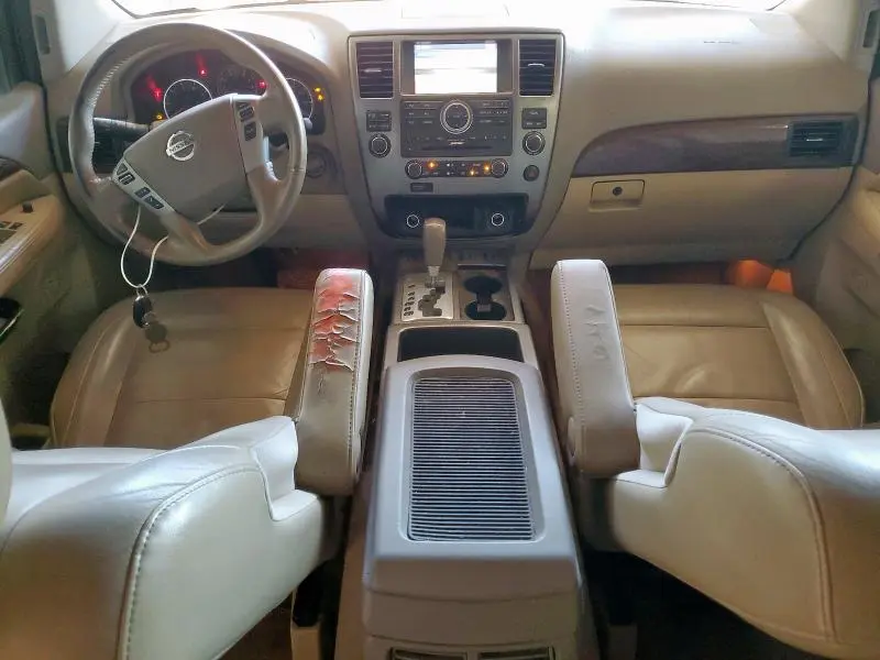 2014 NISSAN ARMADA SV  